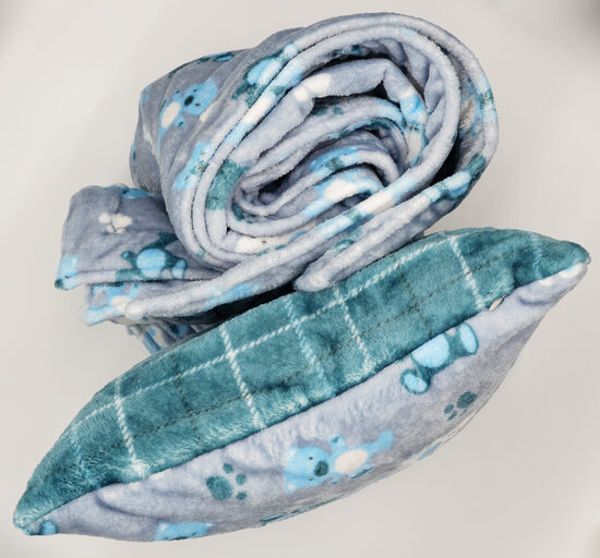 Fleece blanket and pillow set - Bears and paws